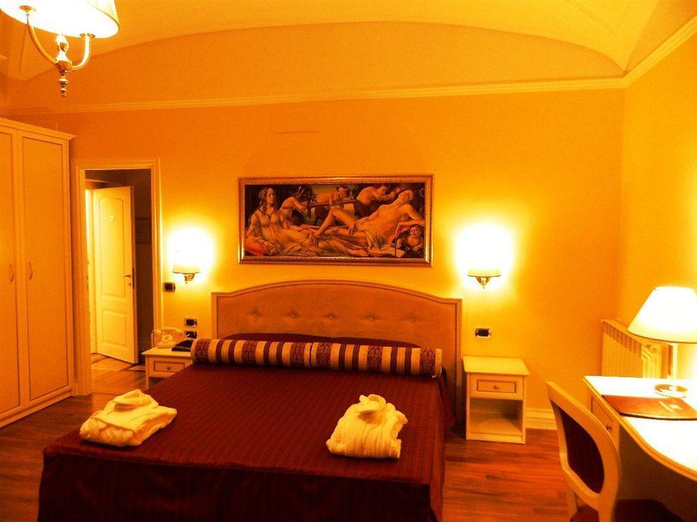 Relais Frattina Roma