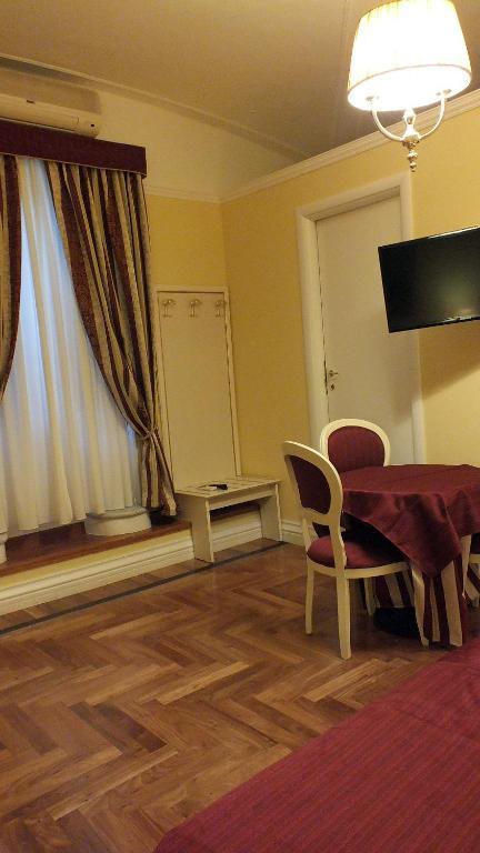 Relais Frattina 2* Roma